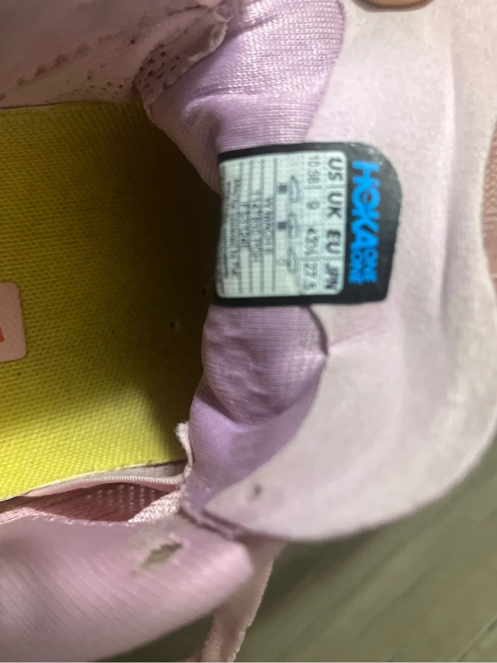 Hoka Mach 6 running Pink Twilight/Lemonade